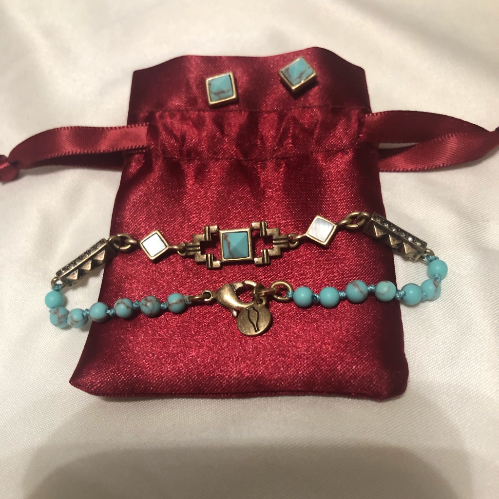 Stepwells Collection BraceletEarrings Set 35$
